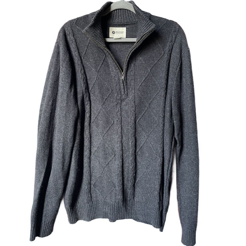 HAGGAR Clothing Men’s Charcoal Gray Knit Sweater w/Diamond Designs (Size: XL)